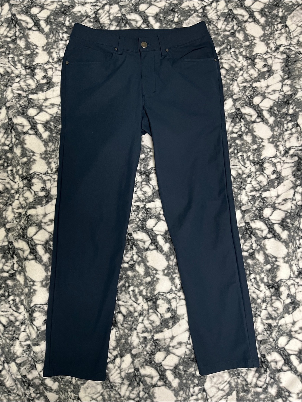 Lululemon Men’s ABC pants classic fit, two way stretch, in True Navy, size 28
